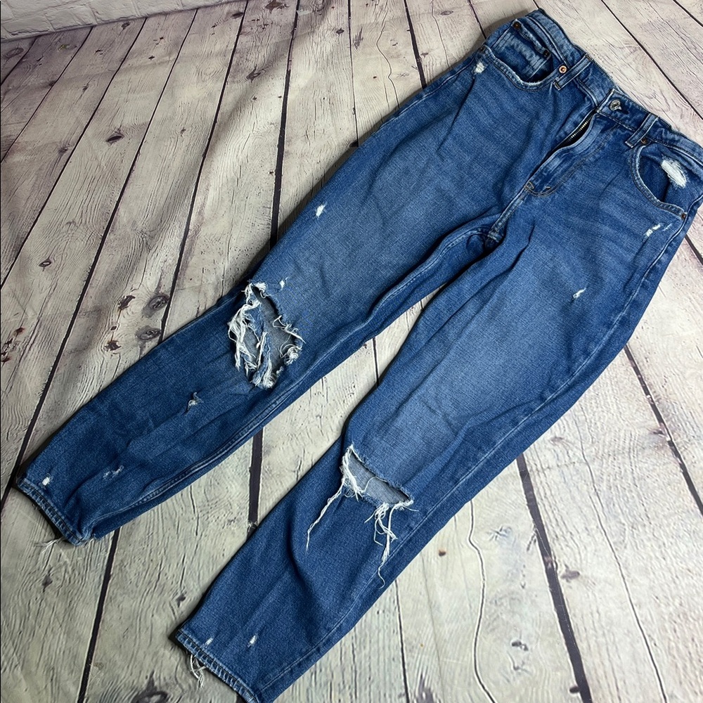Abercrombie & Fitch 'The Mom' High Rise Distressed Jeans